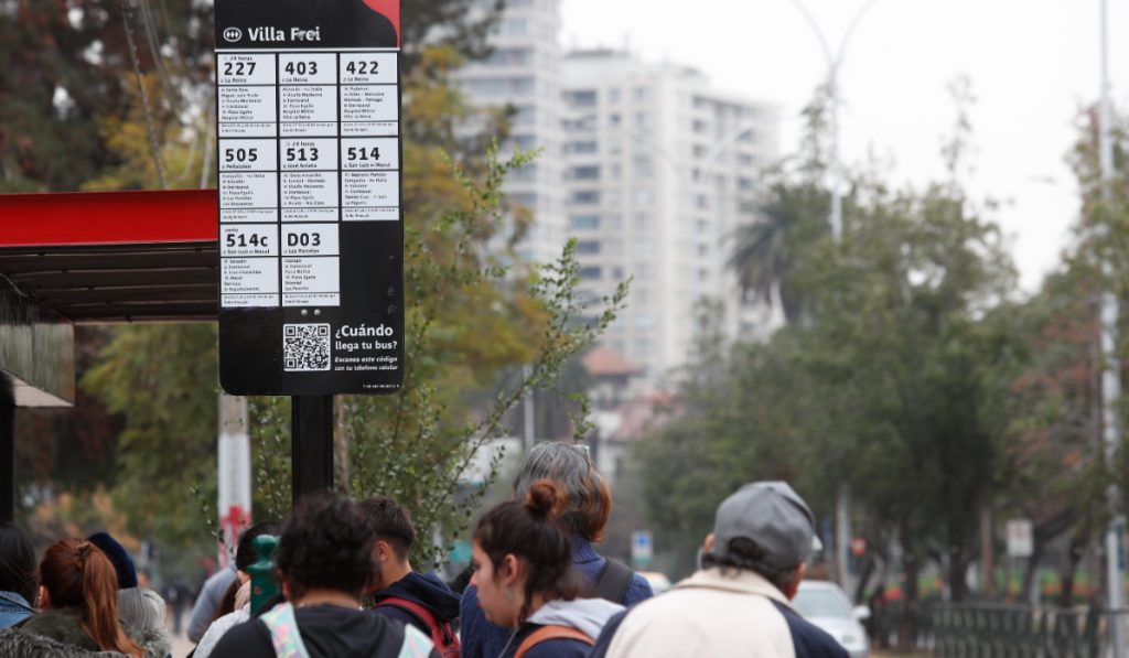 MTT: Más de 100 “paraderos inteligentes” serán entregados entre 2024-2025