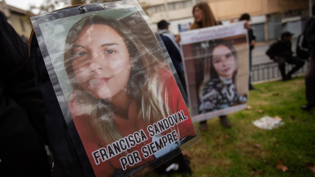 Detienen a padre de Francisca Sandoval en manifestación por el Día del Trabajador