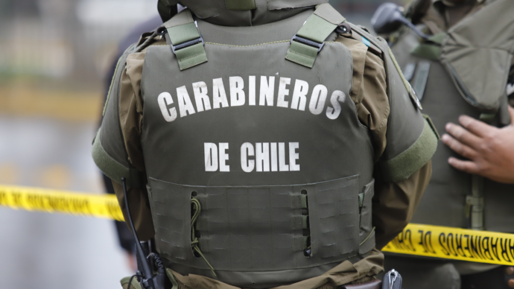Las Condes Conductor falleció tras sufrir un infarto e impactar contra una micro.