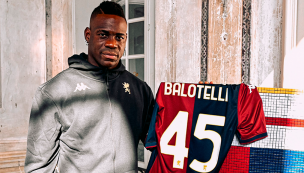 Al estilo de Mario Bros: Genoa presenta a Balotelli como su nuevo jugador