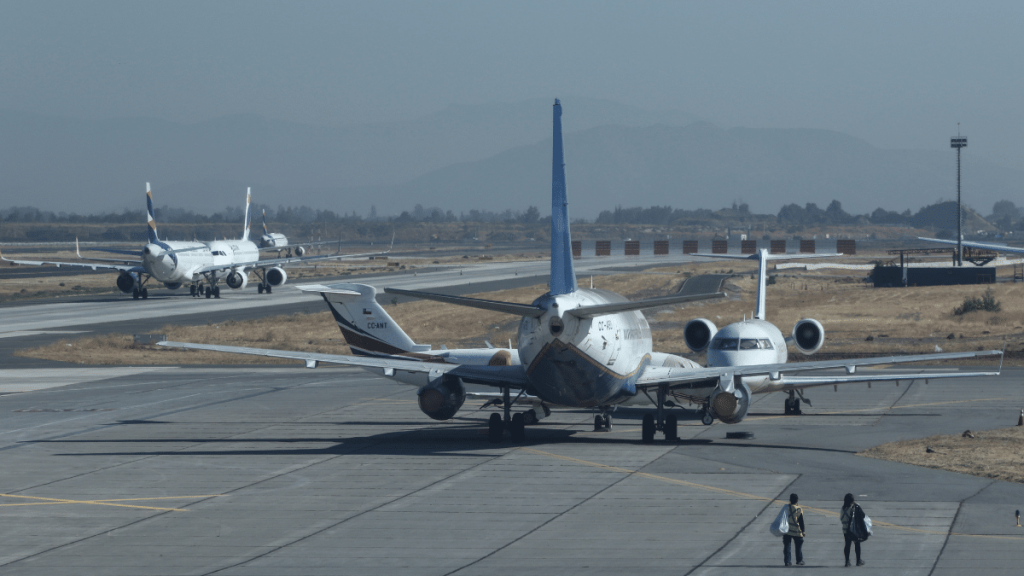 Aeropuerto Falso aviso de bomba en el Aeropuerto de Santiago.