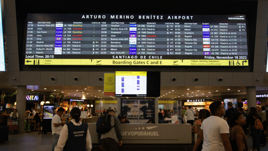 Funcionarios de la DGAC anuncian movilización indefinida para este viernes: Afectará a todos los aeropuertos del país