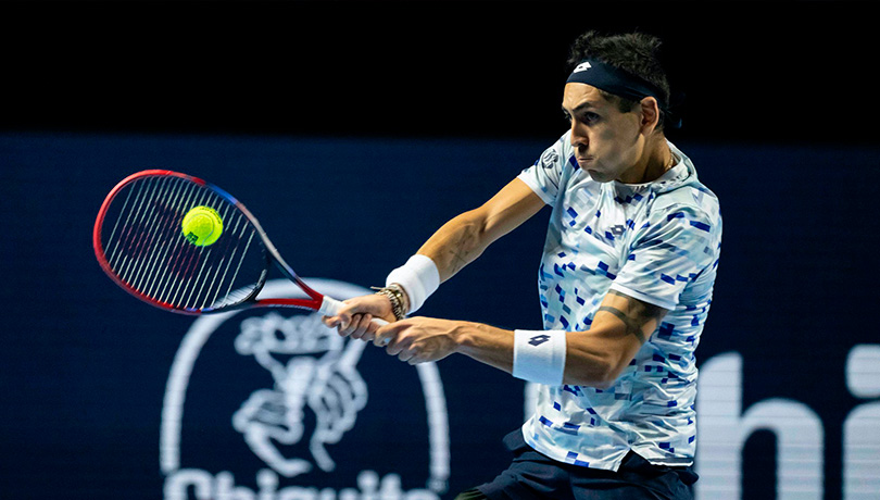 Alejandro Tabilo remonta y accede a la siguiente ronda del Masters 1000 de París-Bercy