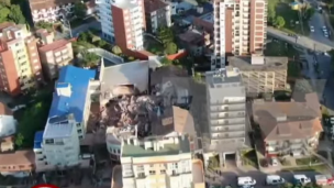 Tragedia en Argentina: Edificio de 10 pisos se derrumbó dejando a varias personas atrapadas