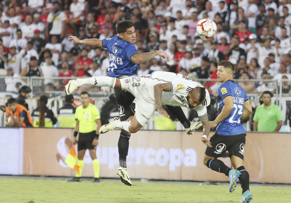 Colo-Colo y Huachipato reanudan la Supercopa 2024 en un ambiente de tensiones y cambios en los equipos