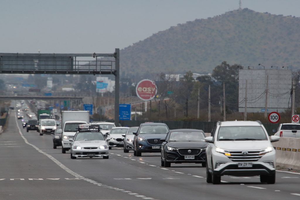 Subsecretario de Obras Públicas anunció que este domingo regresarán cerca de 160 mil vehículos a la capital