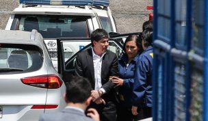 Manuel Monsalve es trasladado a la Brigada de Homicidios de la PDI: Pasará la noche en un calabozo hasta su formalización