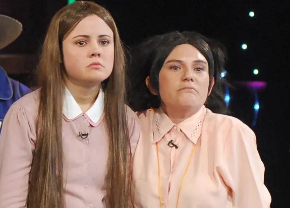 Mariú Martinez y María José Quiroz con "Las Iluminadas" en "Morandé con Compañía"