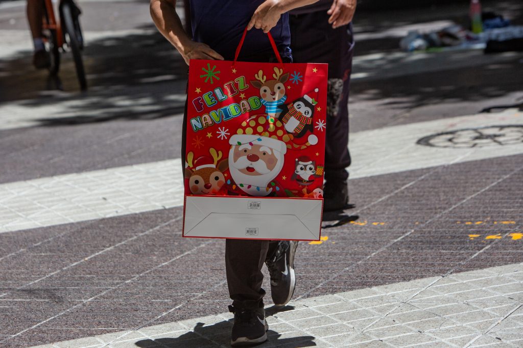 Según encuesta: 35% de los colaboradores usará aguinaldo navideño para pagar deudas