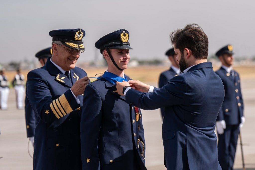 Presidente Boric: “Hoy fui testigo del egreso de una nueva promoción de futuras y futuros oficiales de la FACH”
