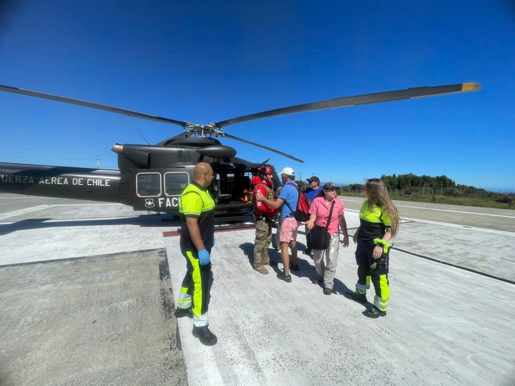 FACh activa operación de rescate tras emergencia en Llanada Grande