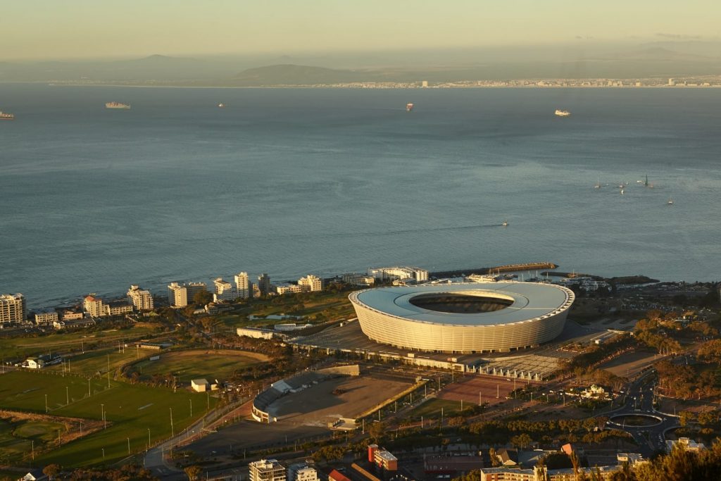 Estadios que generan energía: el ambicioso proyecto solar de Noruega