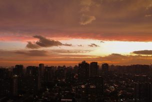 ¿No puedes dormir? Consejos para superar las olas de calor nocturnas este verano