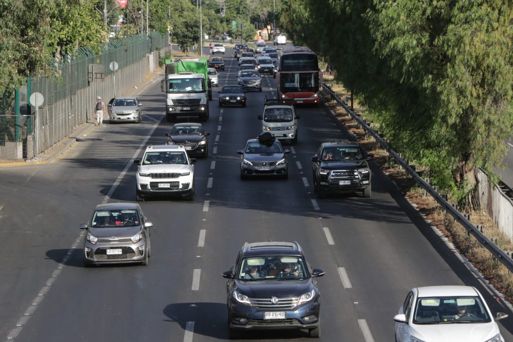 Consejos claves para un viaje seguro en carretera durante la temporada estival