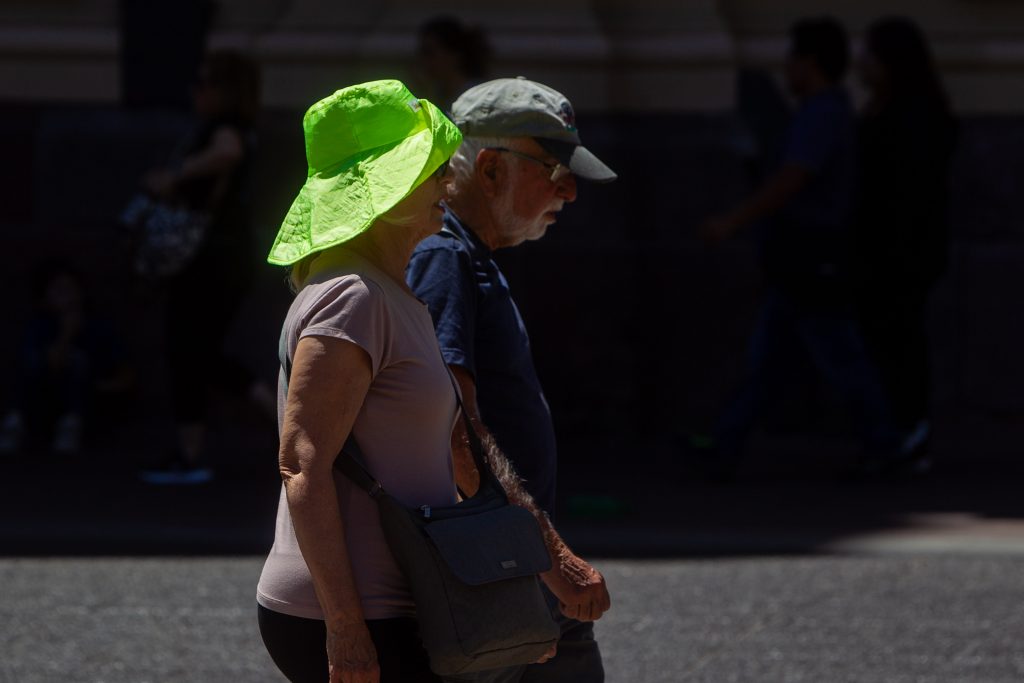 Altas temperaturas: Claves para proteger a los adultos mayores este verano