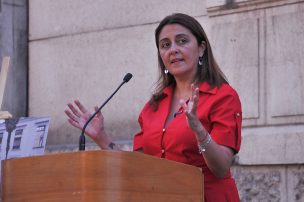 Exministra de Bienes Nacionales declara tras fallida compraventa de casa de Allende