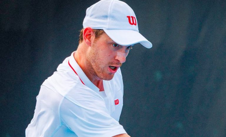 Nicolás Jarry cae en primera ronda clasificatoria del Abierto de Australia y extiende su racha negativa
