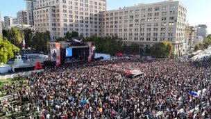 Más de 100 mil personas celebraron la primera versión de “Fiesta Santiago Te Amo”