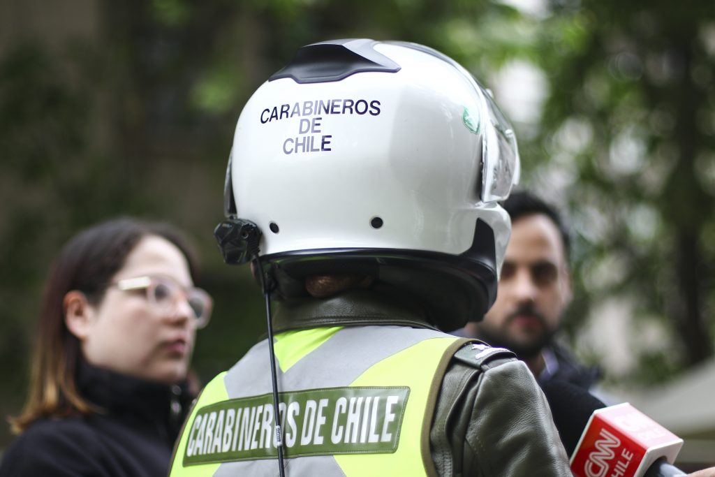 Violento asalto en Vitacura: Delincuentes golpean y maniatan a asesora del hogar