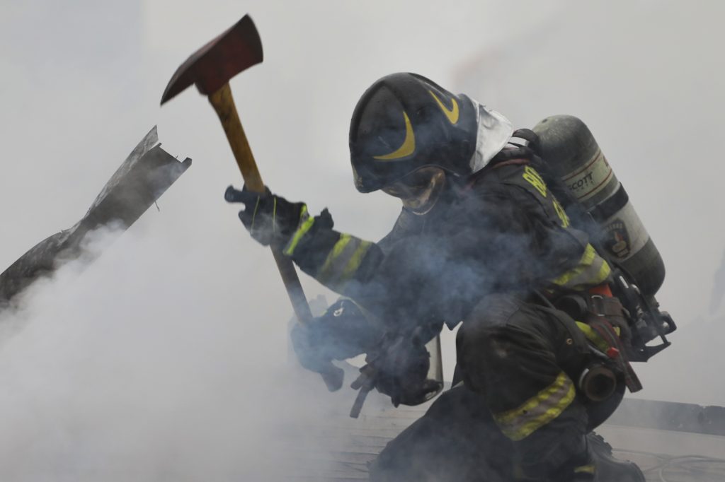 Incendios forestales en Malleco: 11 focos activos y alerta roja en la provincia