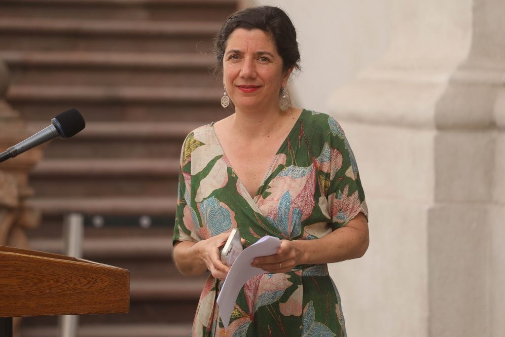 Gobierno responde a Matthei por recorte fiscal: “No basta, necesitamos crecer”