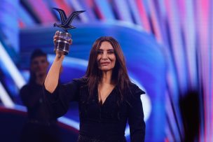 Con lágrimas en los ojos y la ovación del público Myriam Hernández recibe Gaviota de Platino en Viña 2025