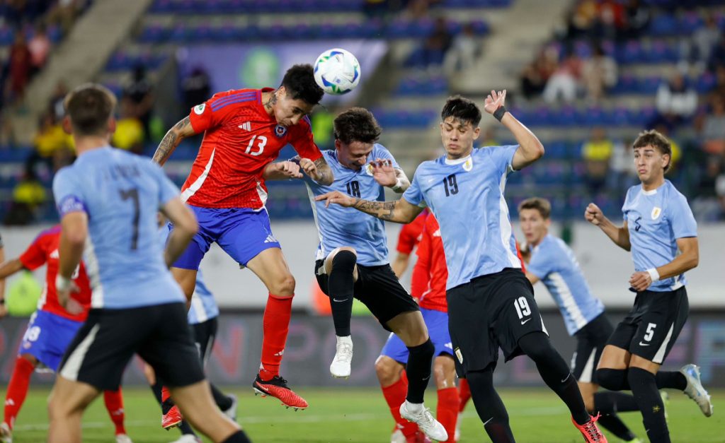 Chile rescata un empate contra Uruguay en el sudamericano Sub-20