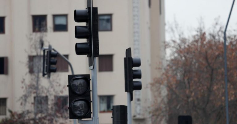 Corte de luz programado afectará a siete comunas de Santiago este domingo
