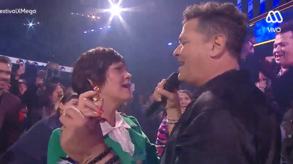 Carlos Vives hizo bailar a “La Tichi” en Viña 2025 y desató la nostalgia de Pituca sin lucas