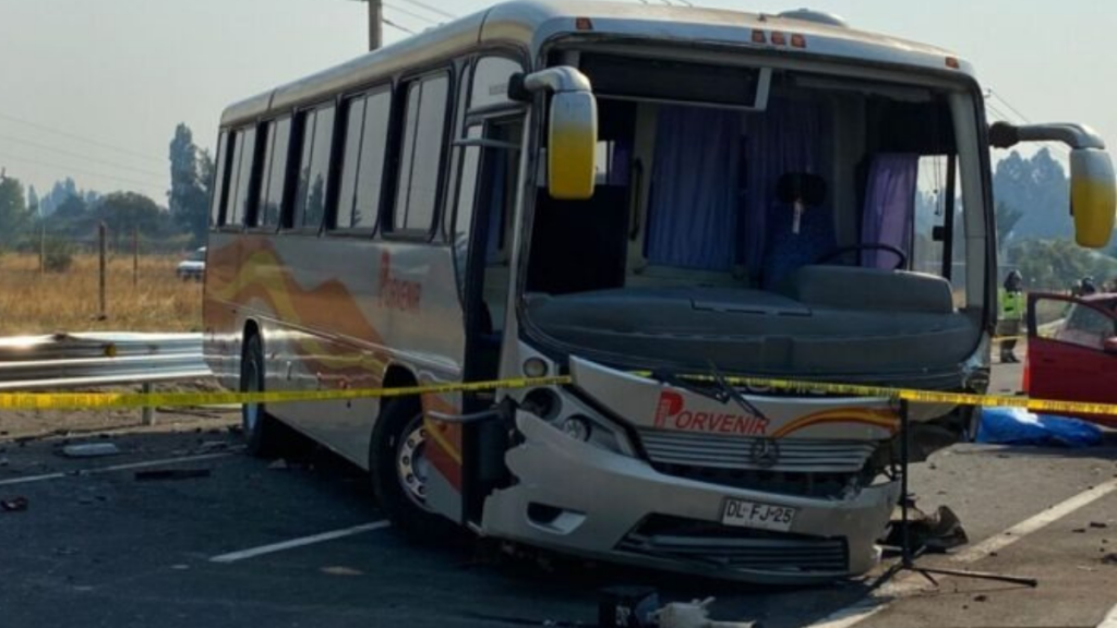 Fatal colisión en la Ruta Q-180 deja tres fallecidos en Los Ángeles