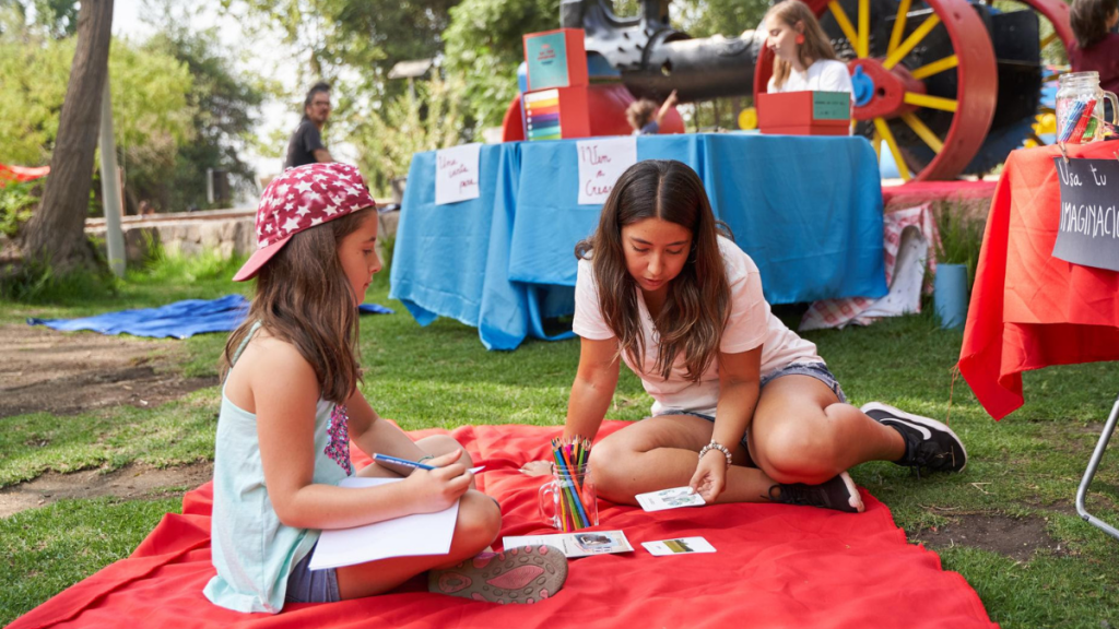 La Feria del Libro Infantil y Juvenil en Santiago en 100 Palabras vuelve para despedir el verano