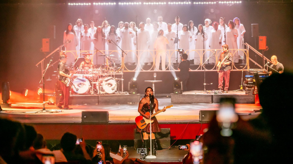 Saiko celebra 25 años con gira nacional y un explosivo show junto a Garbage en Movistar Arena