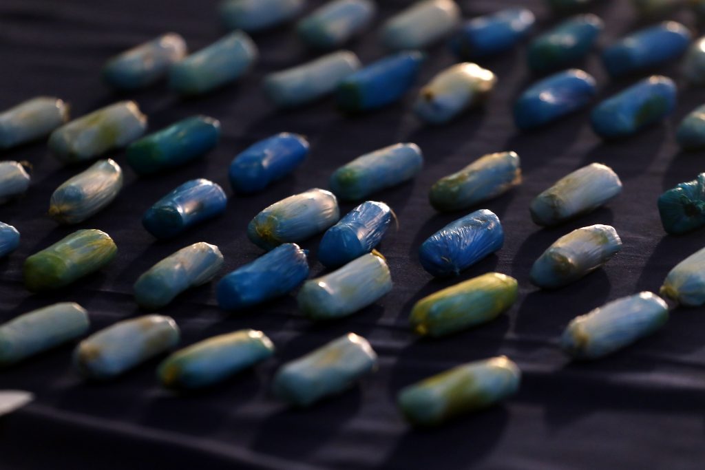 Carabineros detiene a mujer con casi 100 ovoides de ketamina en Chañaral