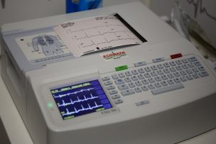 Cardiólogo advierte sobre los riesgos asociados al consumo de bebidas energéticas