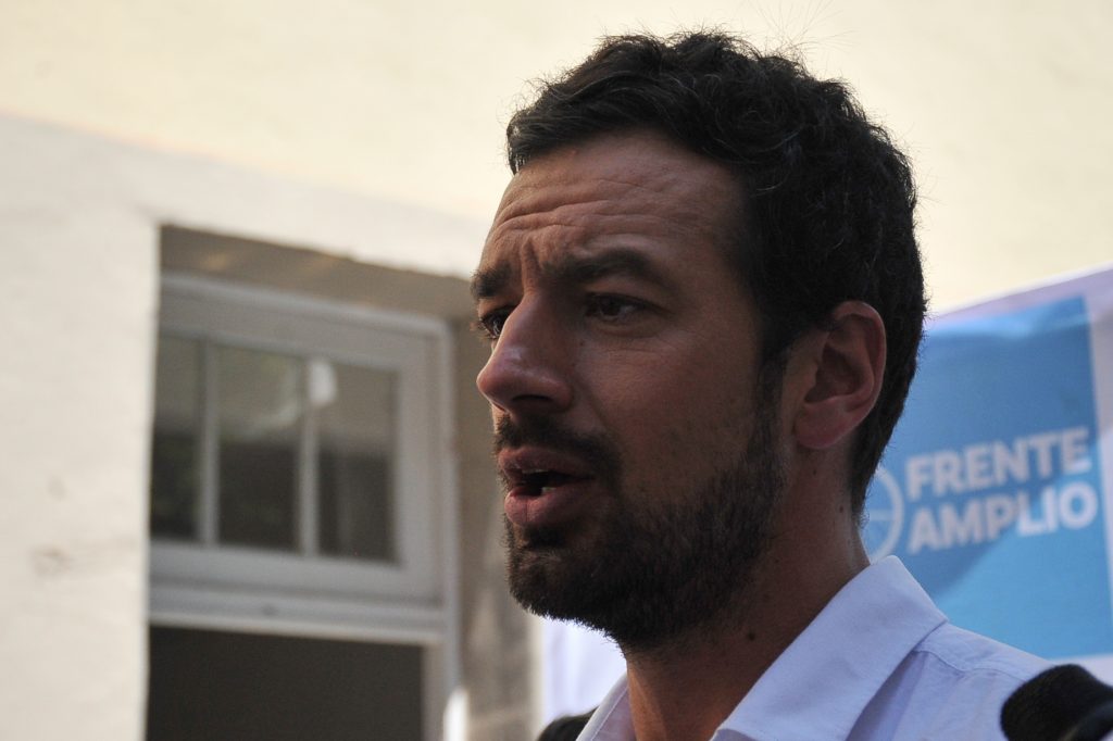 Tomás Vodanovic: “Hemos interpuesto una querella criminal contra el diputado Joaquín Lavín”