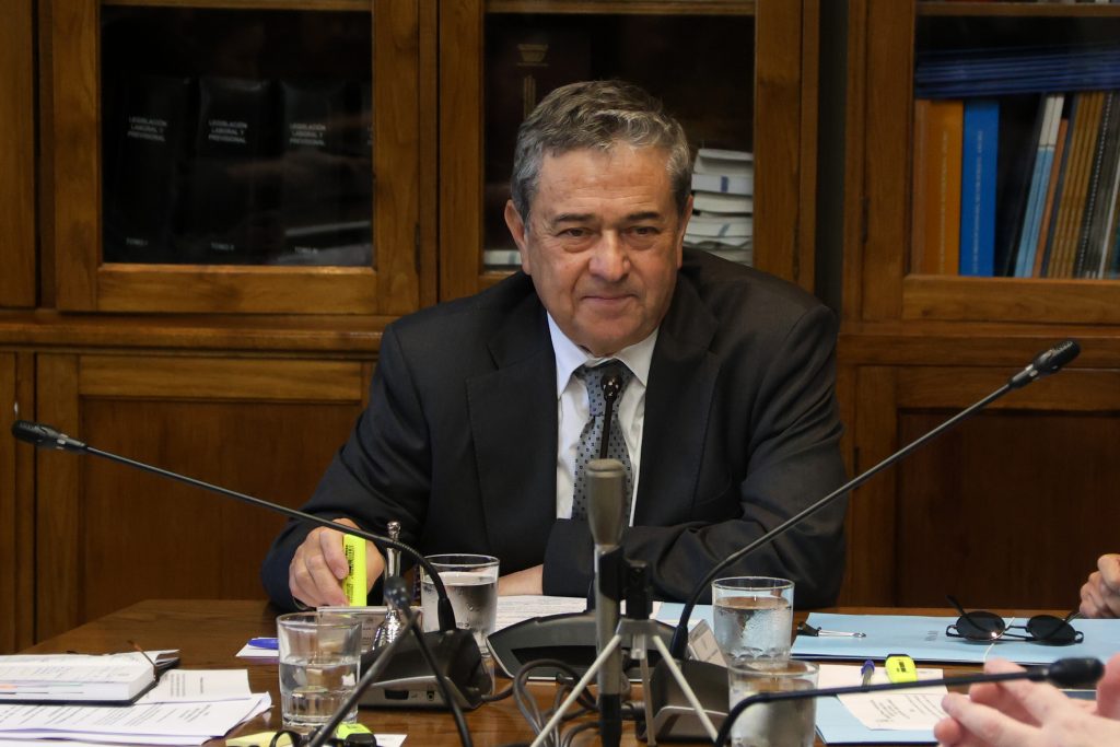 Diputado Juan Antonio Coloma y la renuncia de Karol Cariola: 