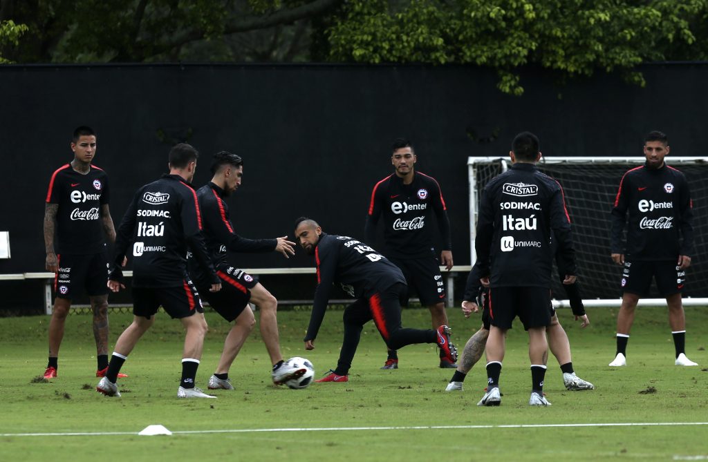 Fútbol chileno lidera ranking mundial en uso de tarjetas por falta cometida