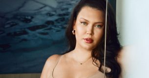 Michelle Carvalho se desahoga en redes y responde a insultos con fotos en lenceria
