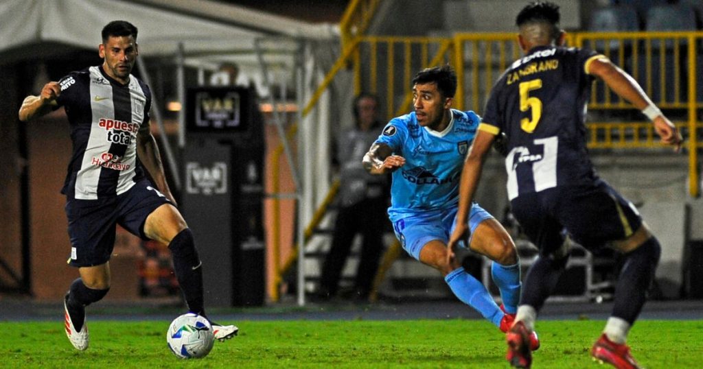 Edson Puch enfurecido por el arbitraje en Copa Libertadores con Deportes Iquique