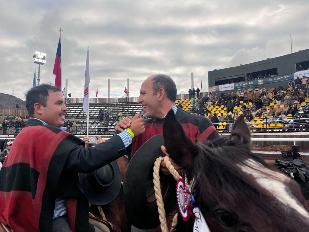 Jorge y Rodrigo Ortega brillaron en Colina y van directo a la final del Campeonato Nacional de Rodeo