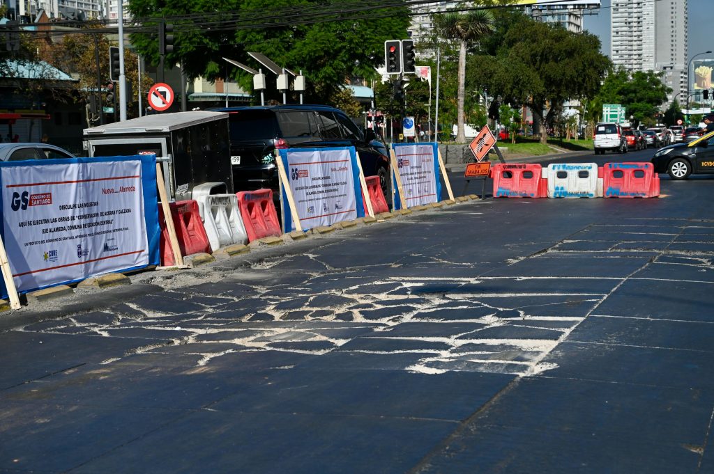 Autoridades inician obras de repavimentación de calles y veredas de Estación Central