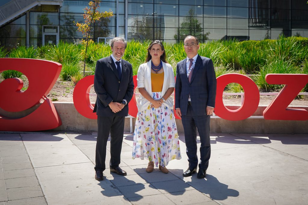 Carozzi y ministerio de Agricultura reciben a comitiva oficial de China para abordar desafíos respecto al agro