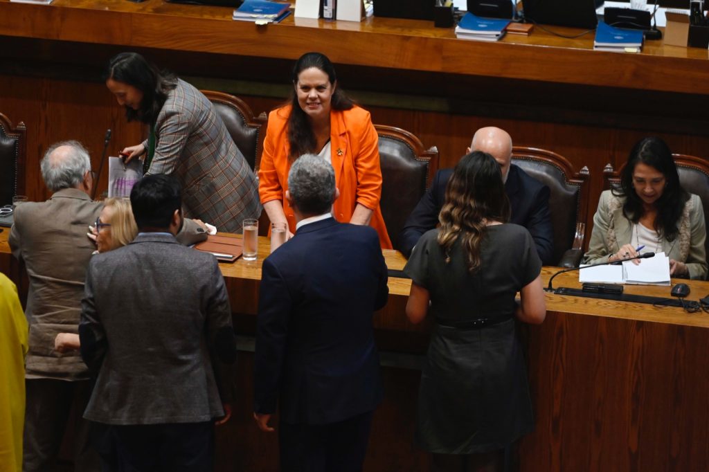 Cámara de Diputados rechaza acusación constitucional contra Maya Fernández: “Me voy tranquila”