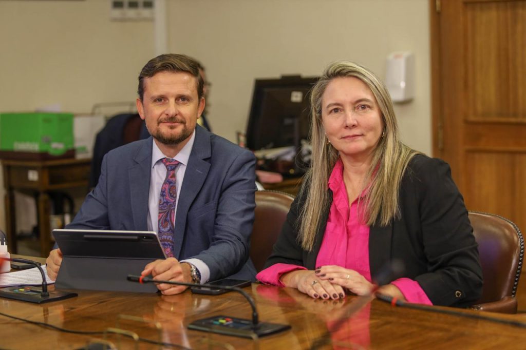 Felipe Kast es criticado por parlamentarios republicanos tras polémica en elección del Senado