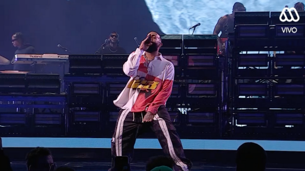 Eladio Carrión comenzó con todo en su debut en el Festival de Viña 2025