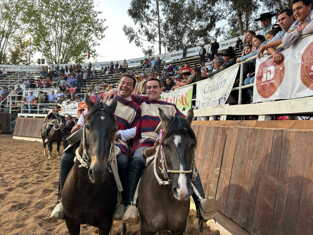 García y Parra ganan con puntaje récord en San Carlos y clasificaron a la final del Campeonato Nacional de Rodeo