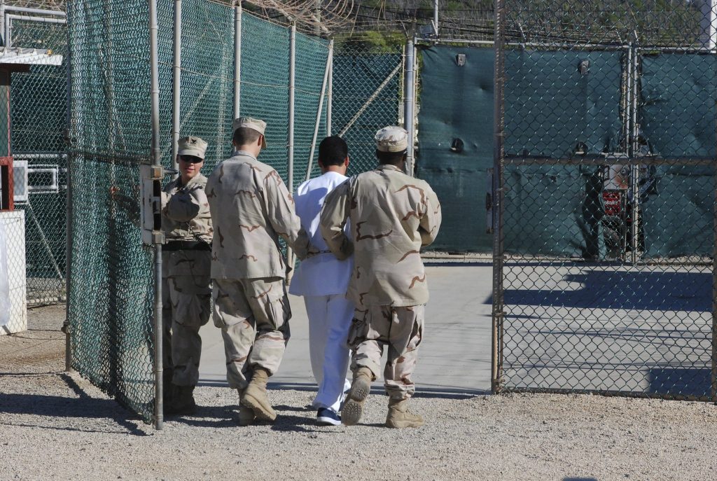 EEUU traslada de vuelta a migrantes retenidos en Base de Guantánamo