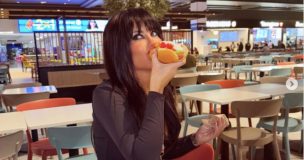 ¿Anita Alvarado o Coté López?: el curioso disfraz para comer completos