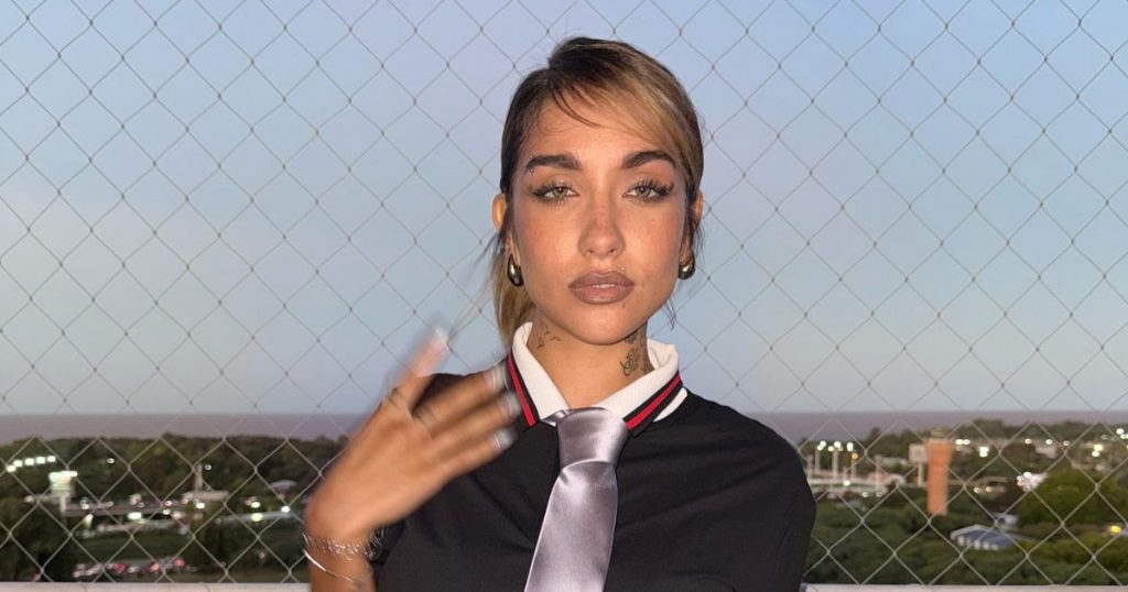 ¿Se encuentra estable? Cantante María Becerra fue internada de urgencia tras fuerte dolor