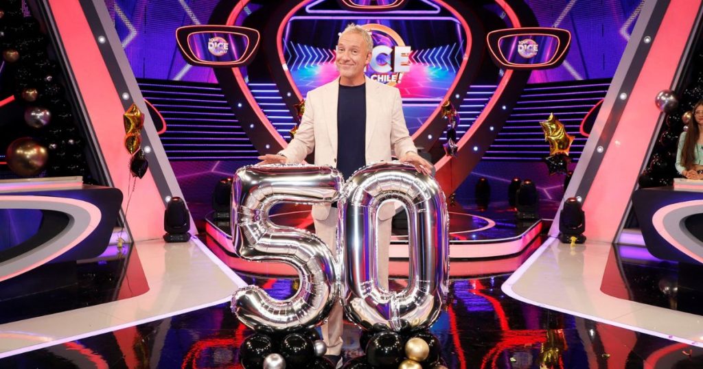 Martín Cárcamo recibe una inesperada sorpresa de su cumpleaños 50 en ¡Qué Dice Chile!